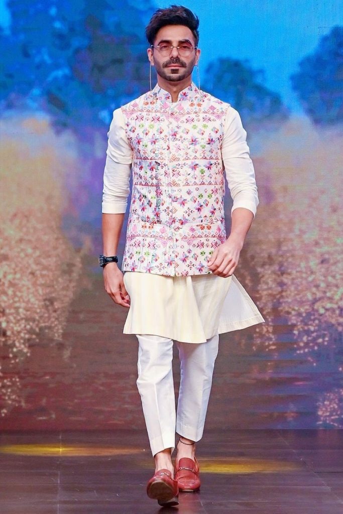 Aparshakti Khurana in Sukriti & Aakriti LFW