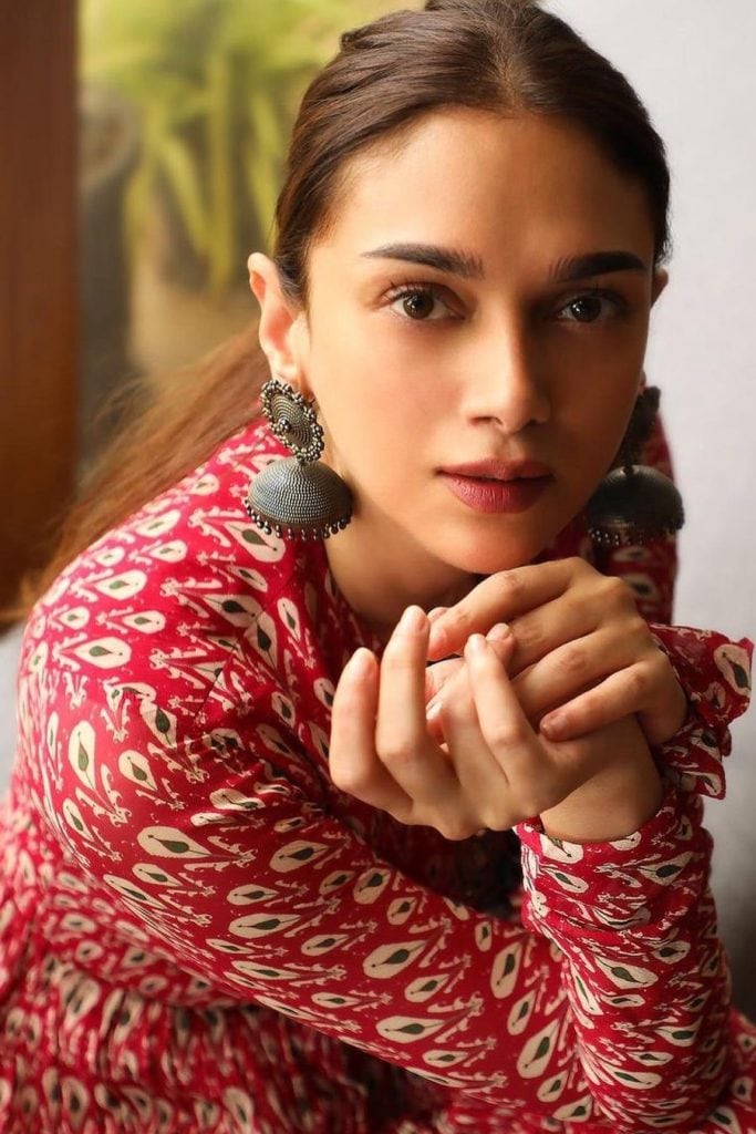 Aditi Rao Hydari in Ridhi Mehra