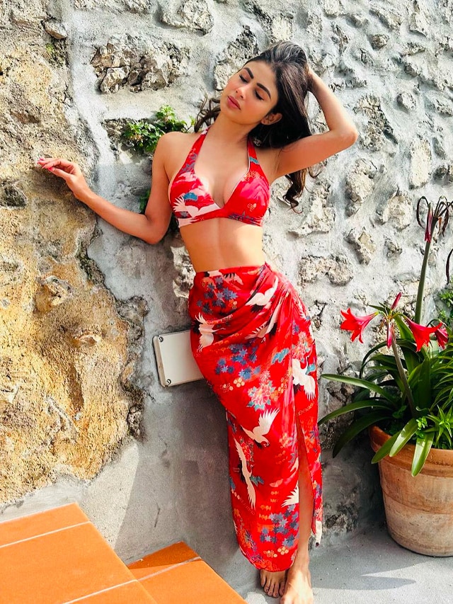 Sarong Skirts That Echo Mouni Roy’s Glamour