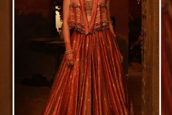 Lehenga and Tarun Tahiliani Jewellery | Aza Fashions