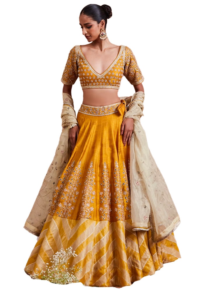 Golden Lehenga Inspired by Kiara Advani
