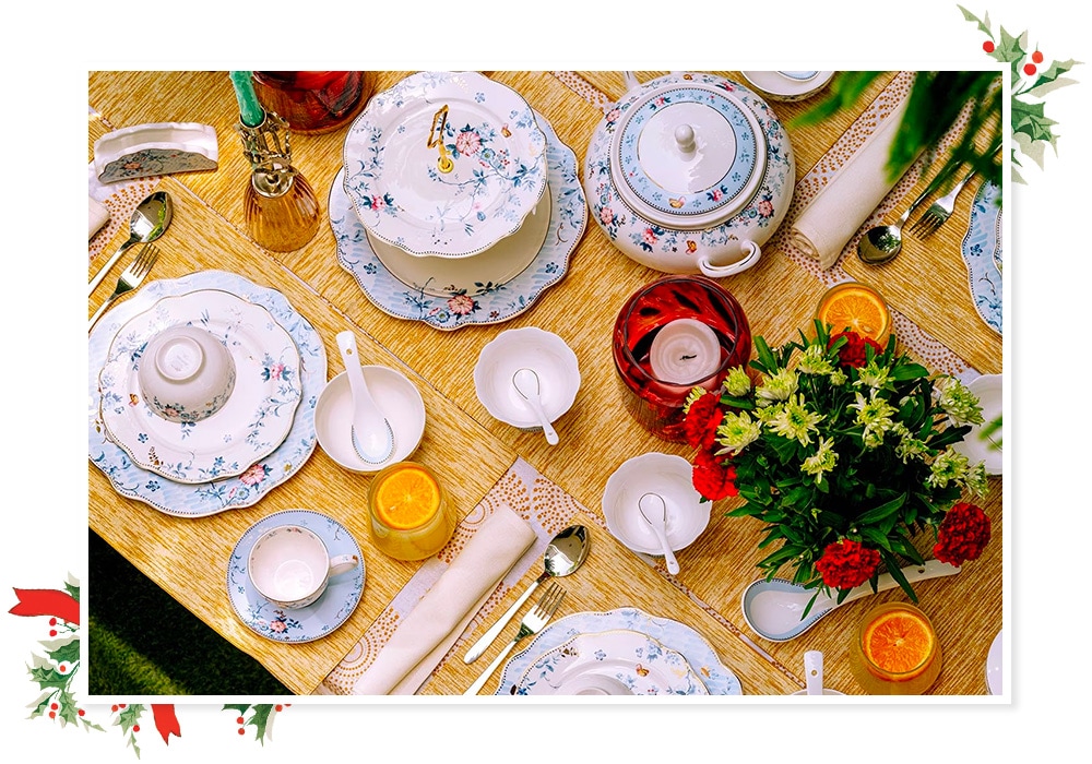 Shop Blue Finest Premium Porcelain Spring Meadows Pattern Dinner Set | Aza Fashions