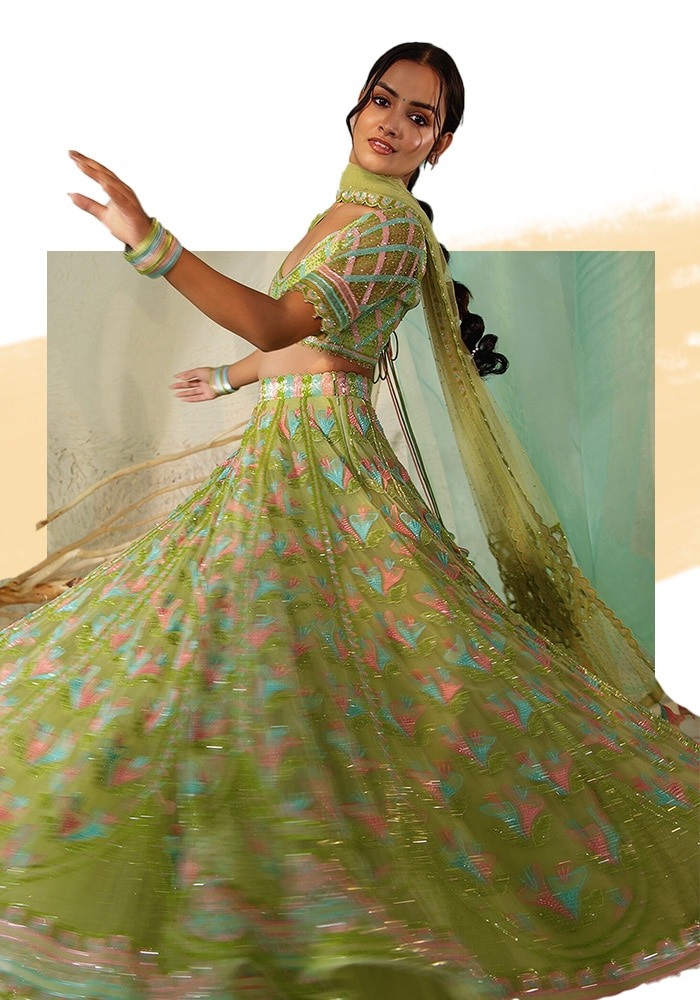 Green Tulle Embroidery Resham Structured Gullista Bridal Lehenga Set For Women Vaadiyan